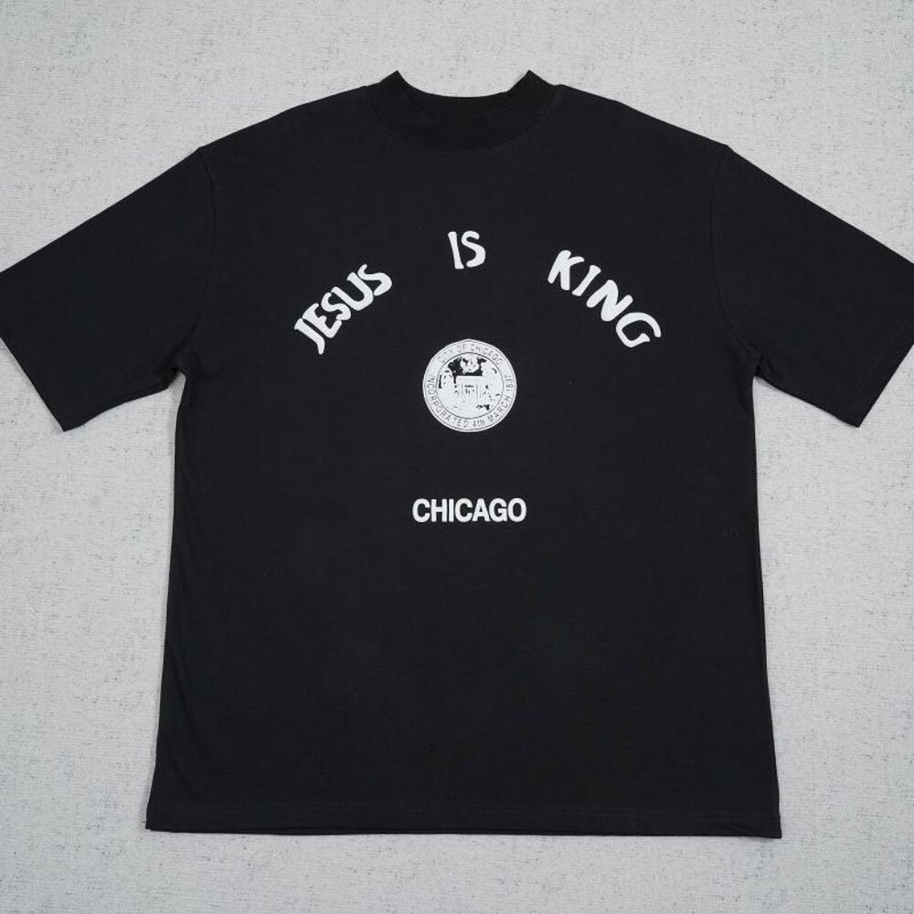 Trendy Black Tee With Jesus Is King & Chicago Motif